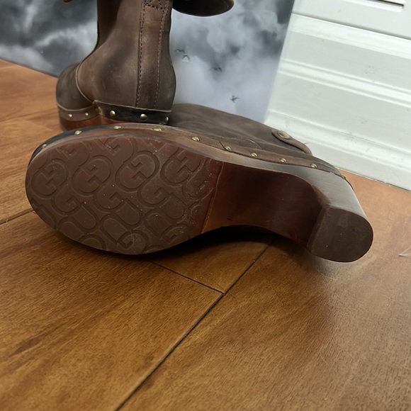 Brown UGG clog boots sz 5 - Picture 3 of 3
